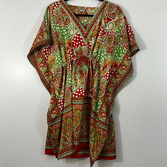 laddi Tops - Vintage Laddi viscose caftan long top/short dress, one size, paisley